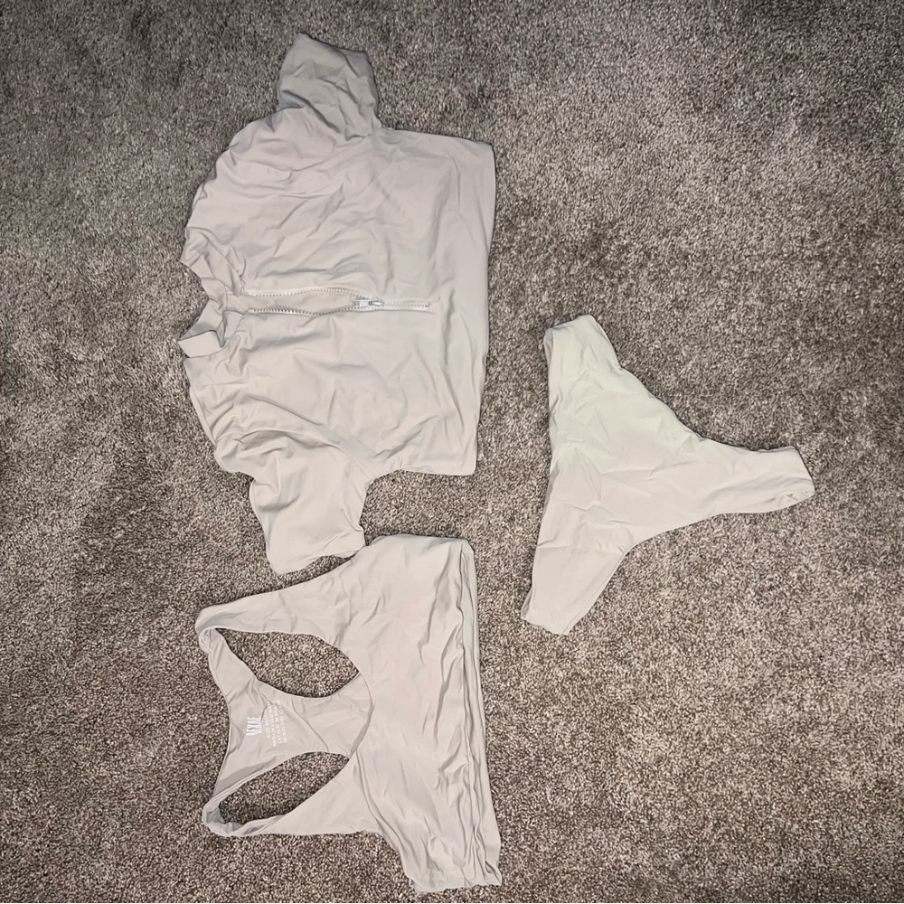 2 piece set